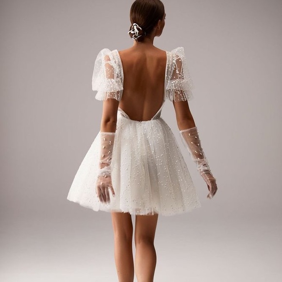 Elegant White Beaded Dress - Picture 4 of 4